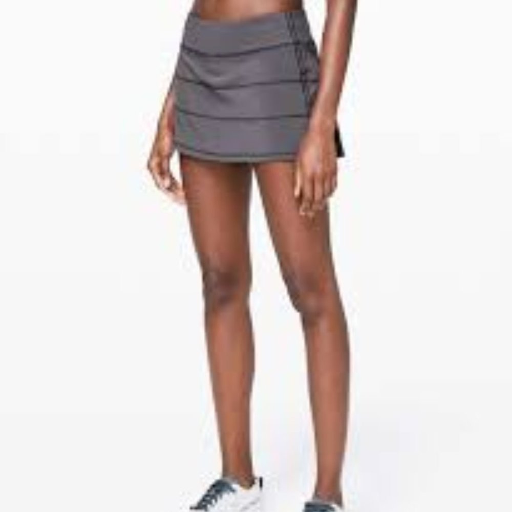 LULULEMON "PACE RIVAL" SKIRT IN "MOONWALK" COLOR